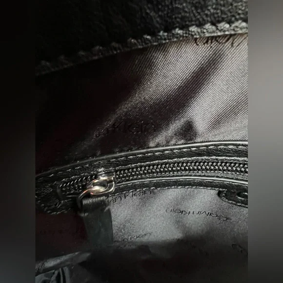 CALVIN KLEIN - purse color black leather with silver hardware. - Picture 10 of 15